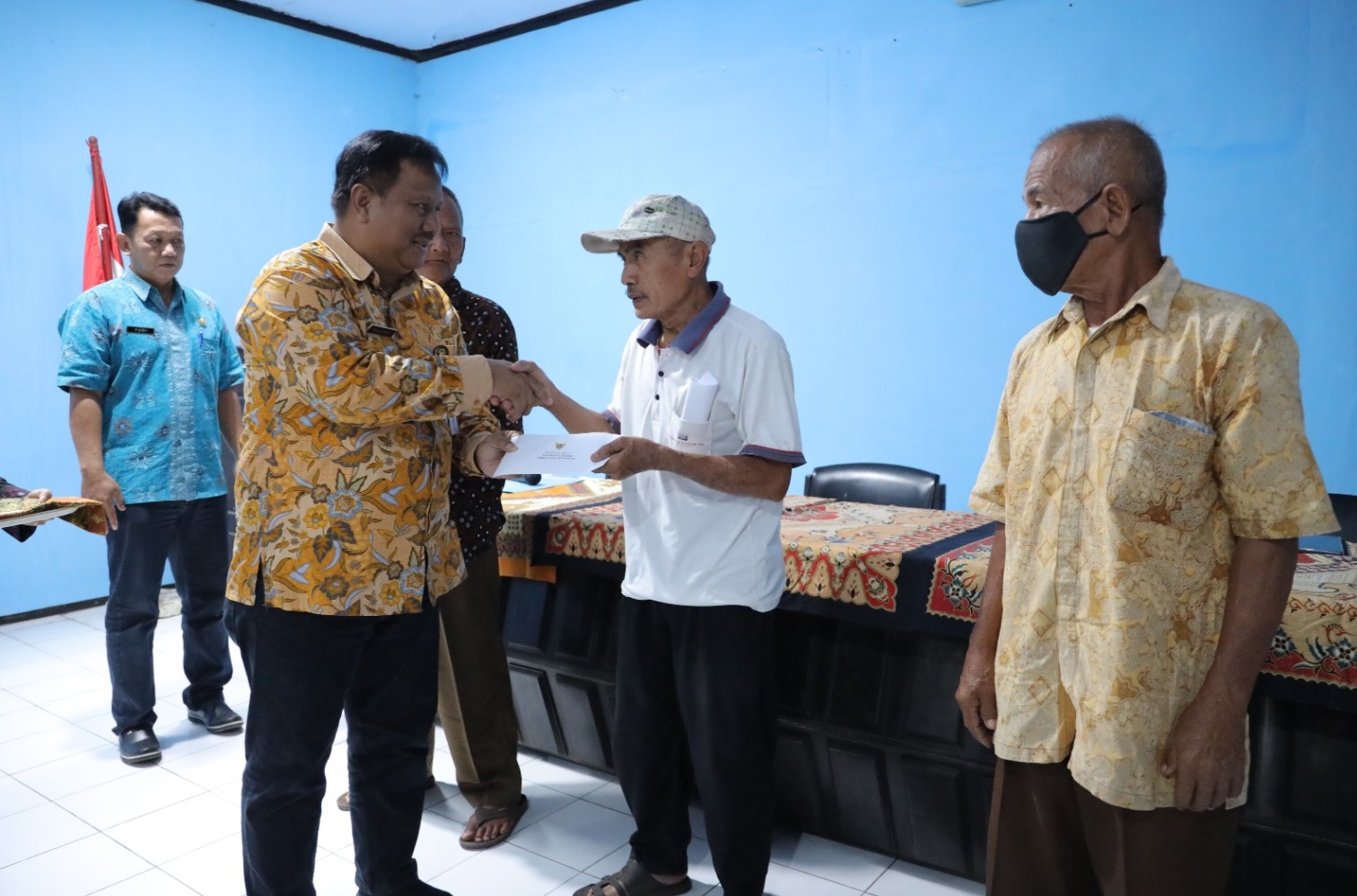 Jelang Idul Fitri, Pemkot Kediri Salurkan Bantuan ASLUT untuk 364 Warga Lansia