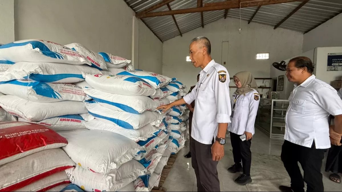 KP3 Kota Kediri Sidak Distribusi Pupuk Subsidi: Stok Aman dan Harga Sesuai HET